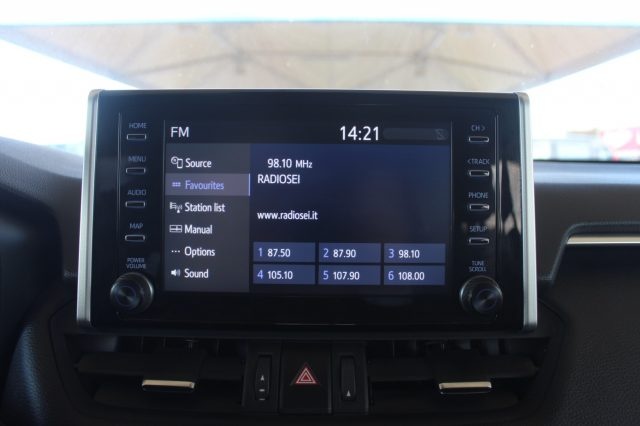 TOYOTA RAV 4 usata, con Sistema di navigazione