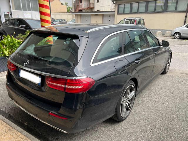 MERCEDES-BENZ E 220 usata, con Cerchi in lega