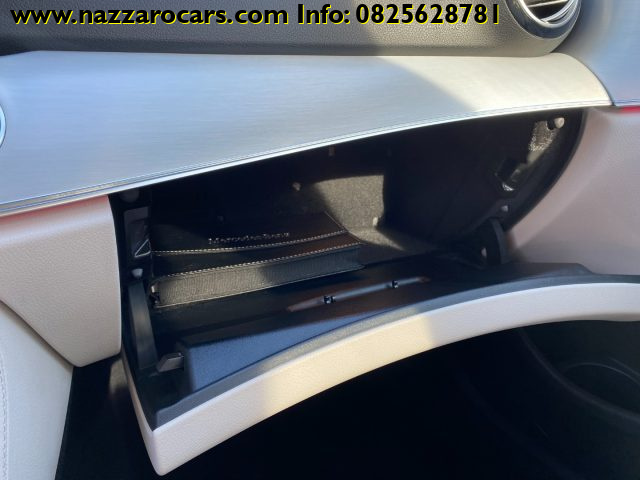MERCEDES-BENZ E 220 usata, con Chiusura centralizzata senza chiave