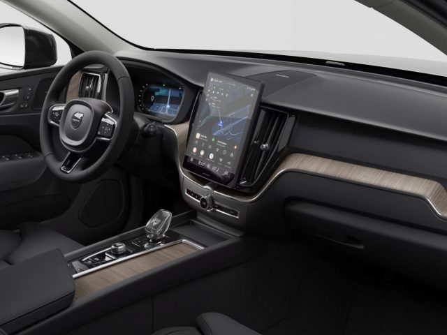 VOLVO XC60 usata, con Cerchi in lega