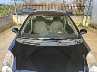 TOYOTA Yaris usata 63