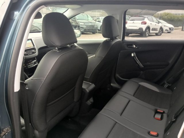 PEUGEOT 2008 usata, con Touch screen