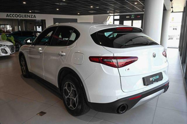 ALFA ROMEO Stelvio usata, con Alzacristalli elettrici
