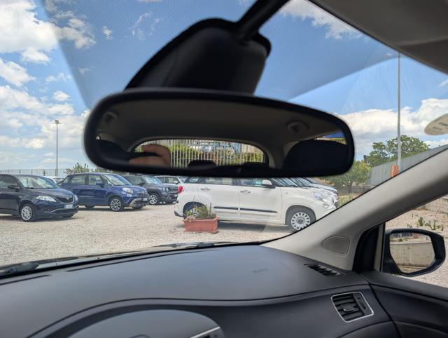 NISSAN Pulsar usata, con Park Distance Control