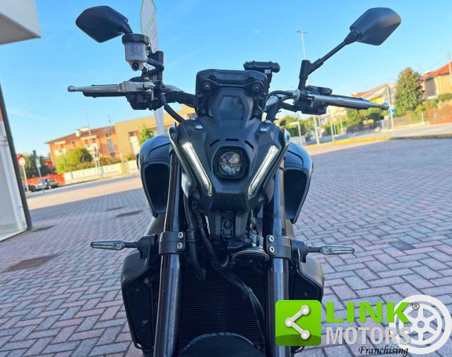 YAMAHA MT-09 usata 12