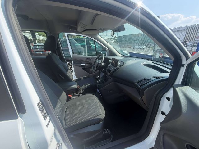 FORD Tourneo Connect usata, con Autoradio