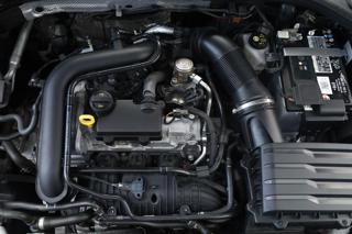 VOLKSWAGEN Golf usata, con Apple CarPlay