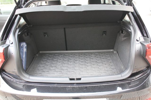 VOLKSWAGEN Polo usata, con Autoradio digitale