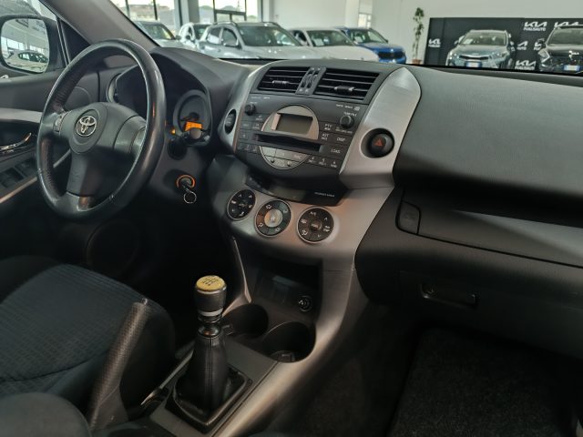 TOYOTA RAV 4 MY23 usata, con Chiusura centralizzata