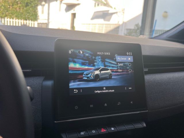 RENAULT Clio usata, con Sistema di navigazione