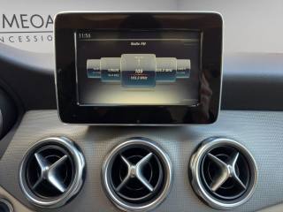 MERCEDES-BENZ GLA 220 usata, con Fari LED