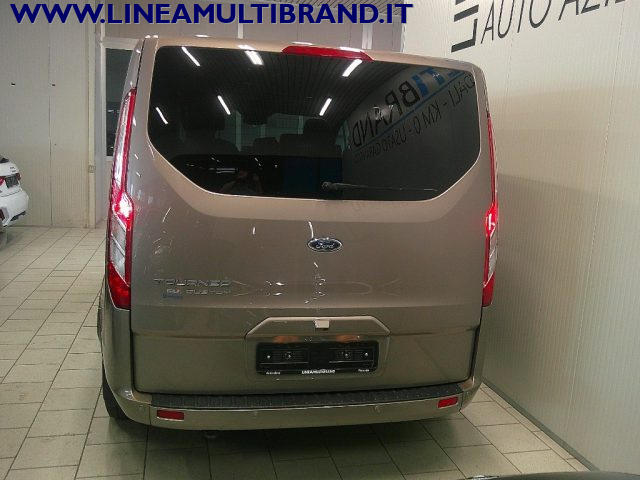 FORD Tourneo Custom usata, con Autoradio digitale