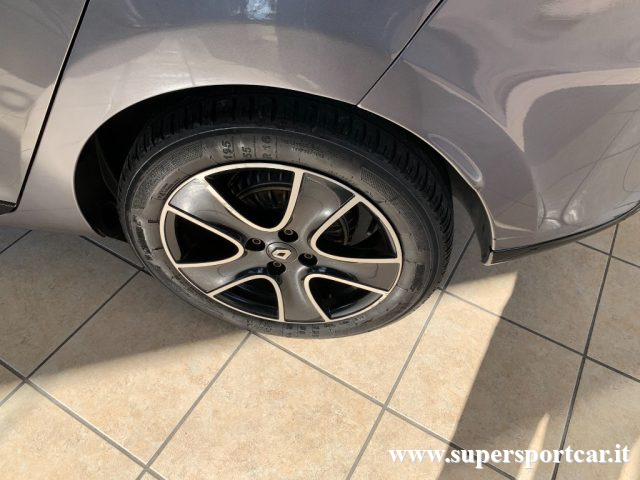 RENAULT Clio usata, con Controllo trazione