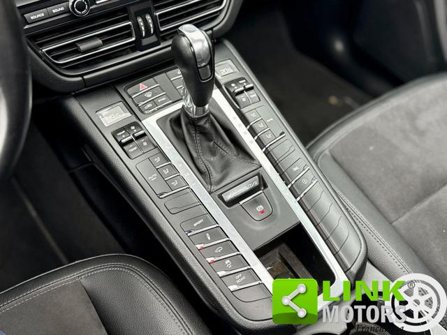 PORSCHE Macan usata 18