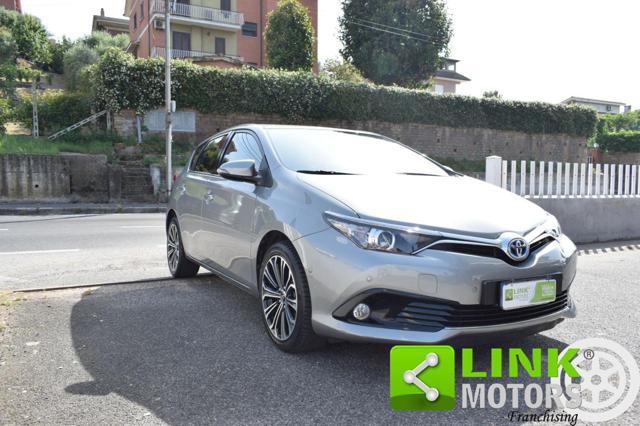 TOYOTA Auris usata, con Airbag
