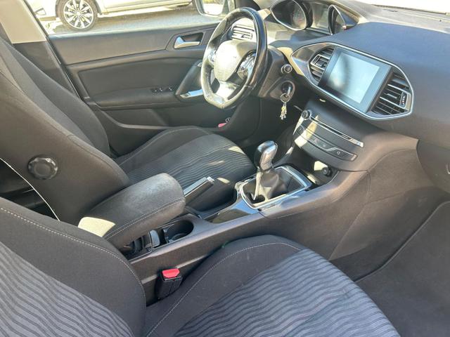 PEUGEOT 308 usata, con Climatizzatore