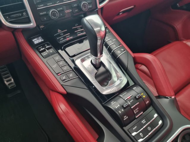 PORSCHE Cayenne usata, con Controllo trazione