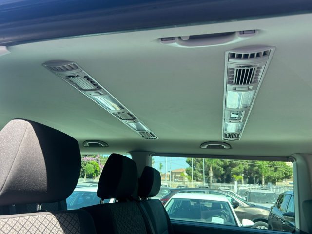 VOLKSWAGEN Caravelle usata, con Cronologia tagliandi