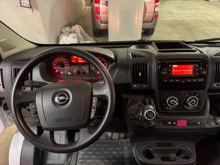 OPEL Movano usata, con Park Distance Control