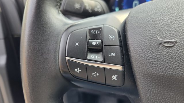 FORD Kuga usata, con Fari LED