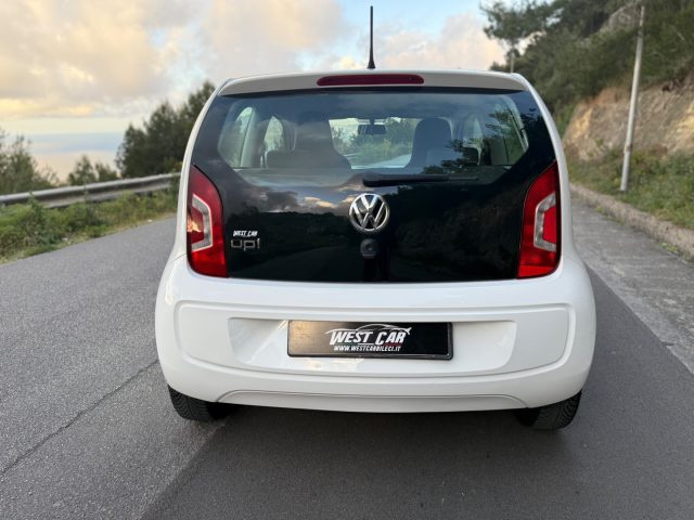 VOLKSWAGEN up! usata, con Autoradio