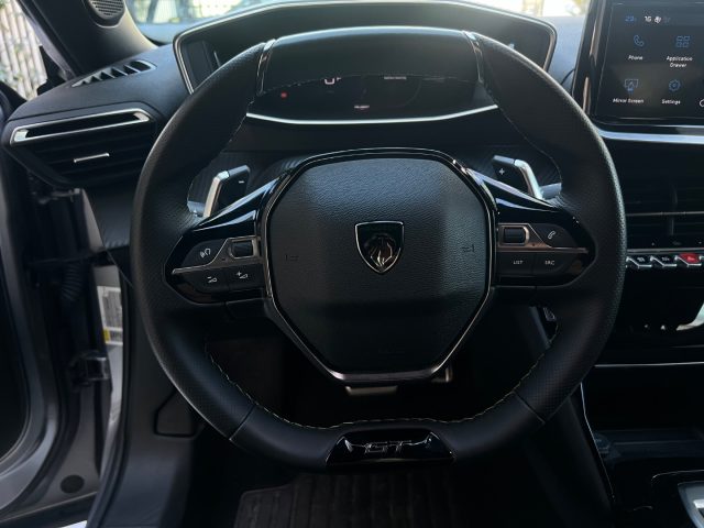 PEUGEOT 2008 usata, con Luci diurne