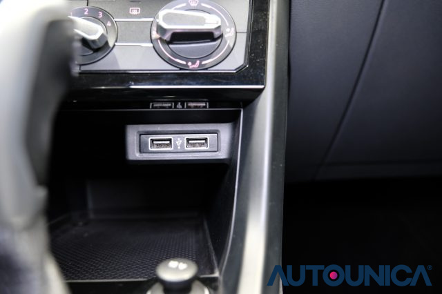 VOLKSWAGEN T-Cross usata, con Specchietti laterali elettrici