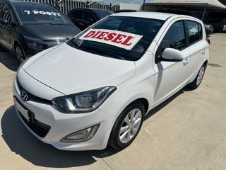 HYUNDAI i20 usata, con Airbag