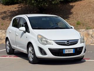 OPEL Corsa usata, con Airbag laterali
