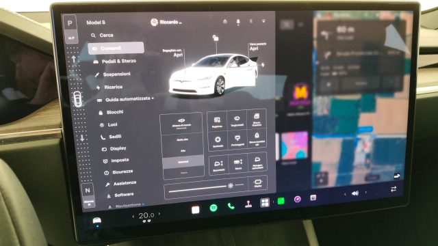 TESLA Model S usata 54