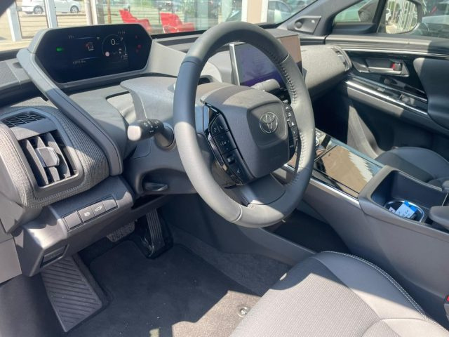 TOYOTA bZ4X usata, con Cruise Control