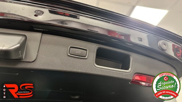 PORSCHE Macan usata, con Touch screen
