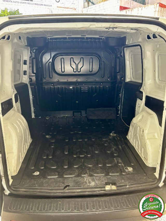 FIAT Doblo usata, con Luci diurne LED