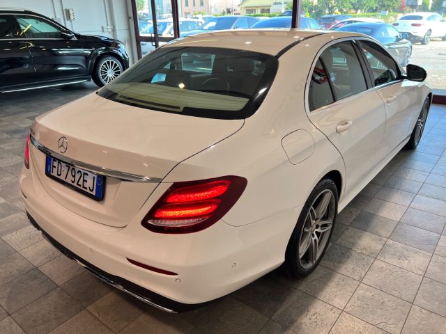 MERCEDES-BENZ E 220 usata, con Boardcomputer