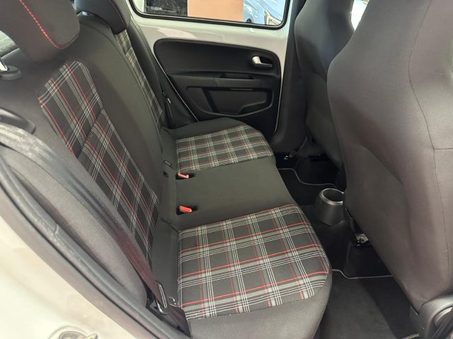 VOLKSWAGEN up! usata, con ESP