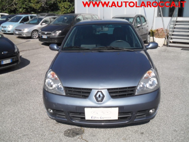 RENAULT Clio usata, con Airbag