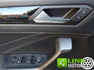 VOLKSWAGEN T-Roc usata, con Cruise Control