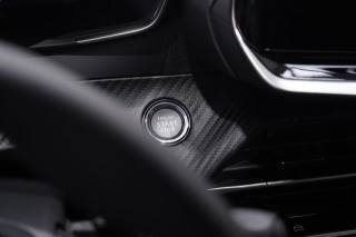 PEUGEOT 208 usata, con USB