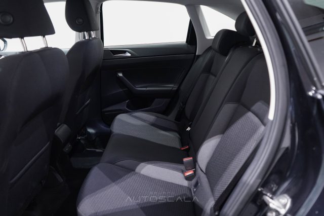 VOLKSWAGEN Taigo usata, con Airbag testa