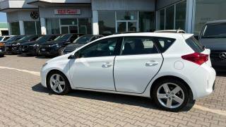TOYOTA Auris usata, con Airbag Passeggero