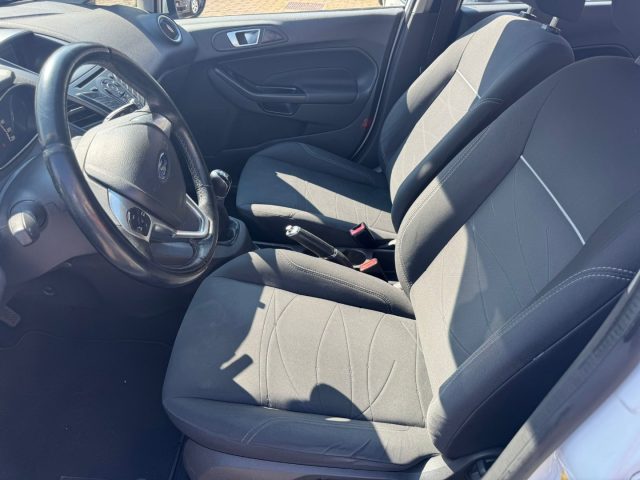 FORD Fiesta usata, con Chiusura centralizzata