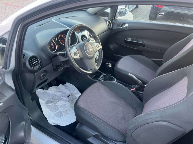 OPEL Corsa usata, con Servosterzo