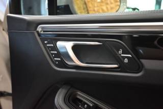 PORSCHE Macan usata 145