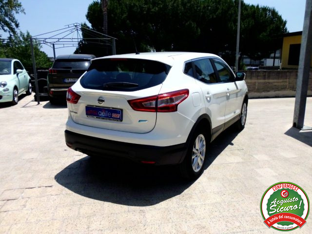 NISSAN Qashqai usata, con Boardcomputer