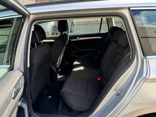VOLKSWAGEN Passat Variant usata, con Cerchi in lega