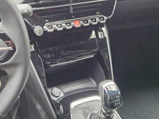 PEUGEOT 2008 usata, con Volante multifunzione
