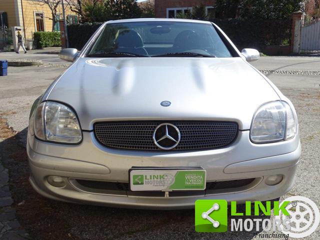 MERCEDES-BENZ SLK 200 usata, con Airbag