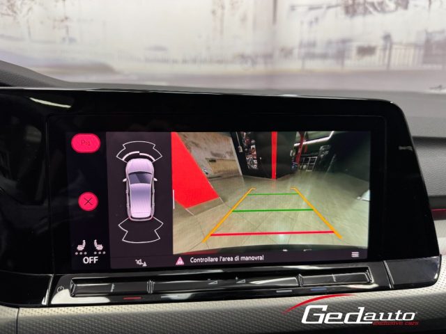 VOLKSWAGEN Golf usata, con Sistema di navigazione