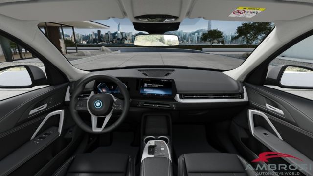 BMW iX1 usata 8