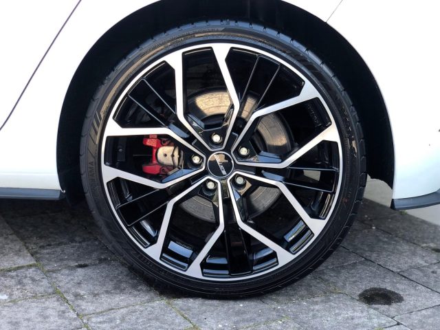 VOLKSWAGEN Golf GTI usata, con Sistema di avviso di distanza